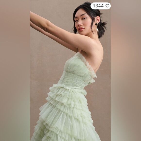 Mac Duggal Tiered Strapless Tulle A-Line High-Low Gown/ size 10 - Picture 4 of 10